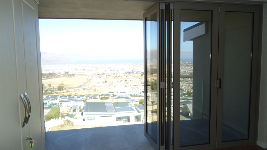 6 Bedroom Property for Sale in Fairhaven Country Estate Western Cape